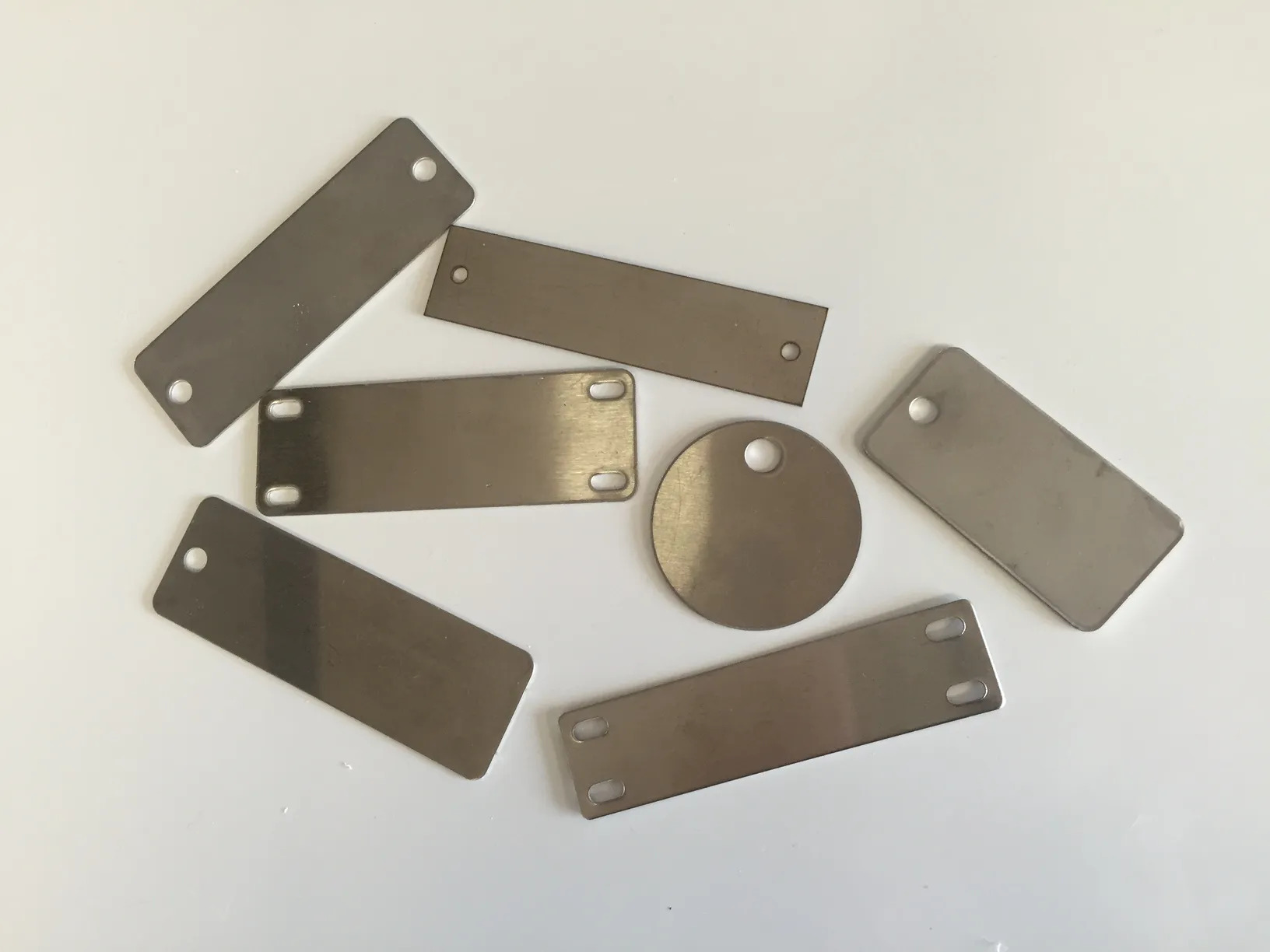 What Makes a High-Quality Metal Tag for Industrial Use?